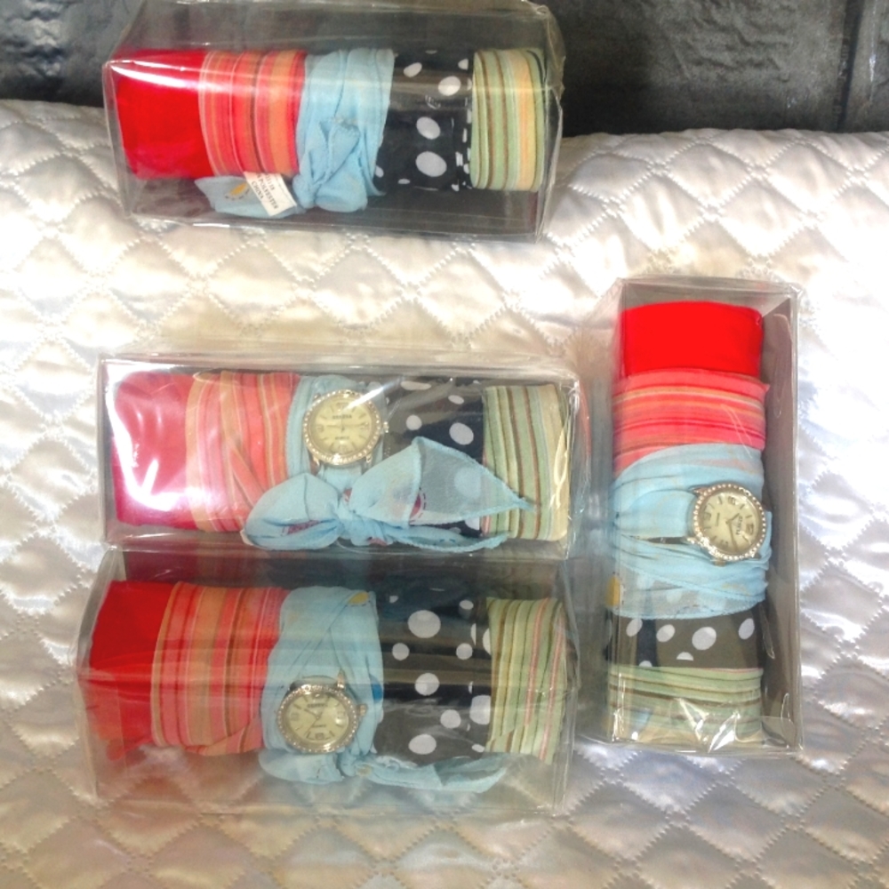 Fashionable scarfwatch for Ladies!!